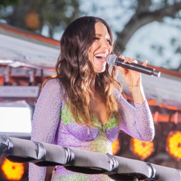 Ivete Sangalo arrasta multidão no encerramento da Micareta de Serrinha