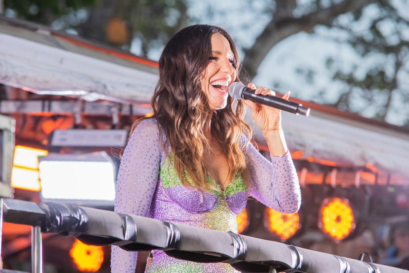 Ivete Sangalo arrasta multidão no encerramento da Micareta de Serrinha