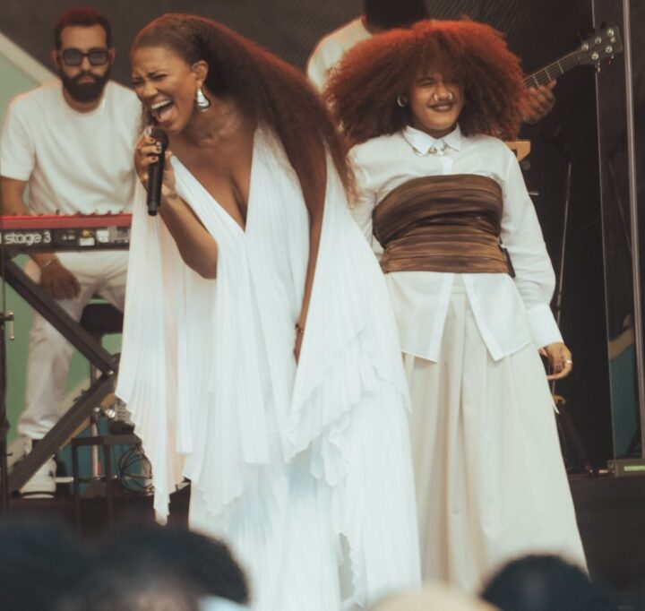 Luedji Luna reúne 7,5 mil pessoas em show histórico no Bem Brasil: “Honra imensa”