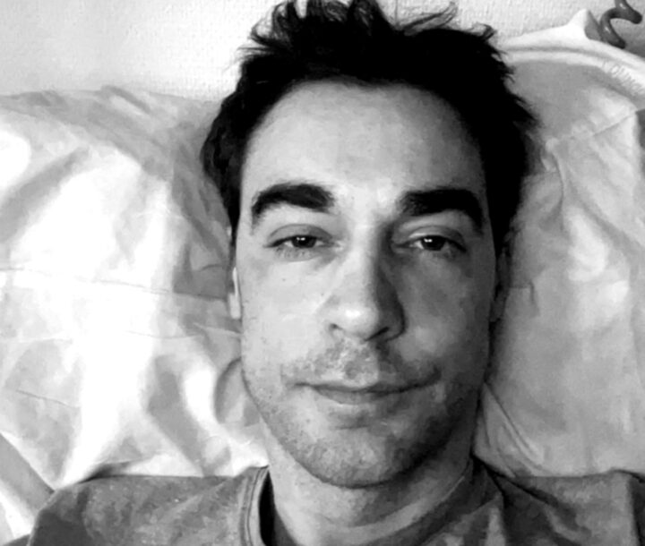 Ator francês Arnaud Denis morre aos 43 anos após eutanásia na Bélgica