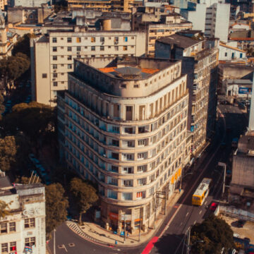 Avenida Sete, em Salvador, completa 111 anos com história que liga o Farol da Barra à primeira rua do Brasil