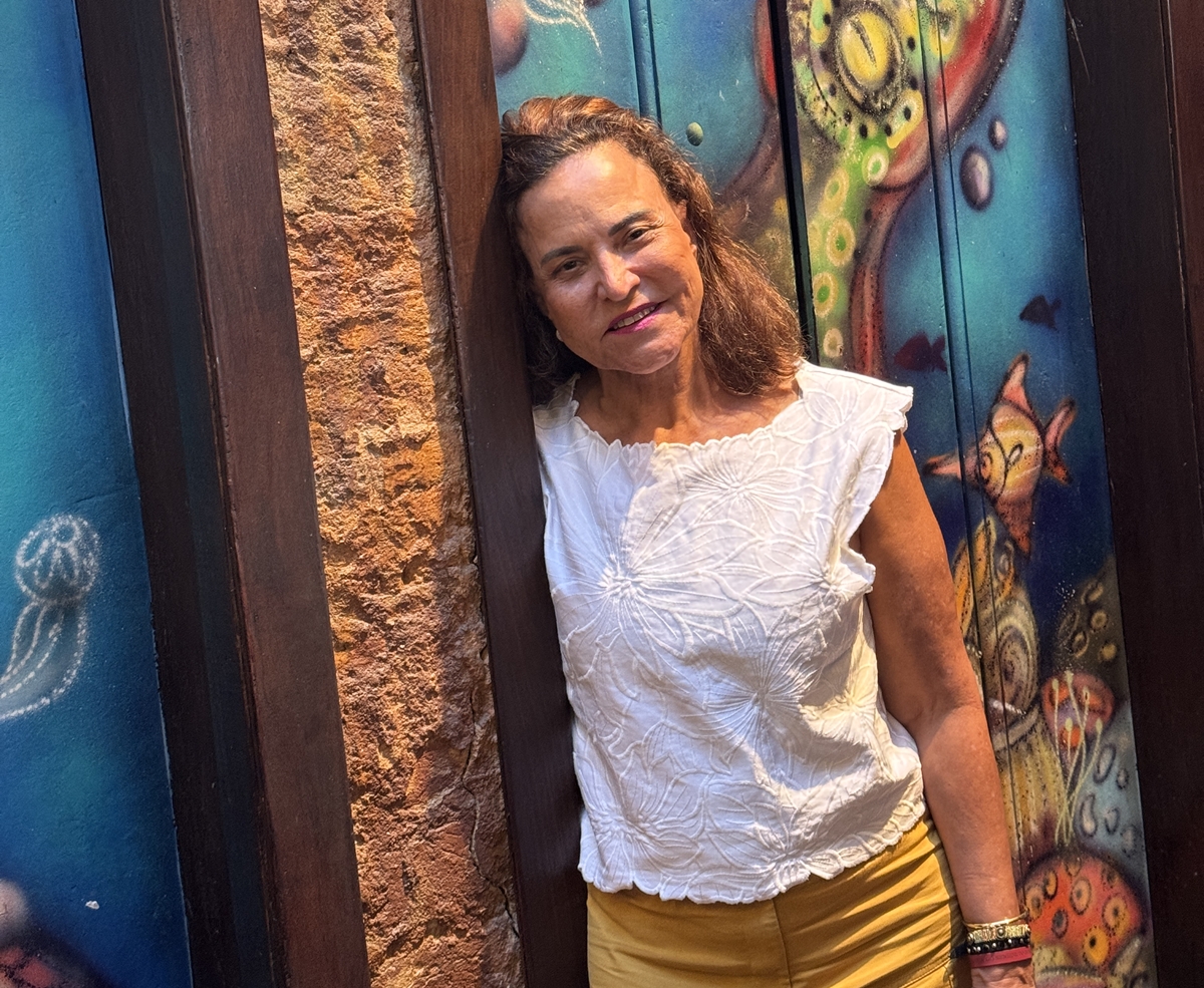 Chef Tereza Paim celebra 14 anos do Casa de Tereza com lançamento de livro e catálogo de arte