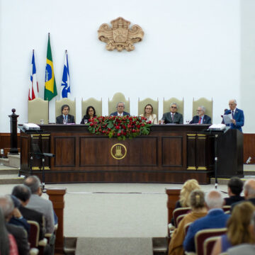 UFBA inicia comemorações pelo centenário de Roberto Santos