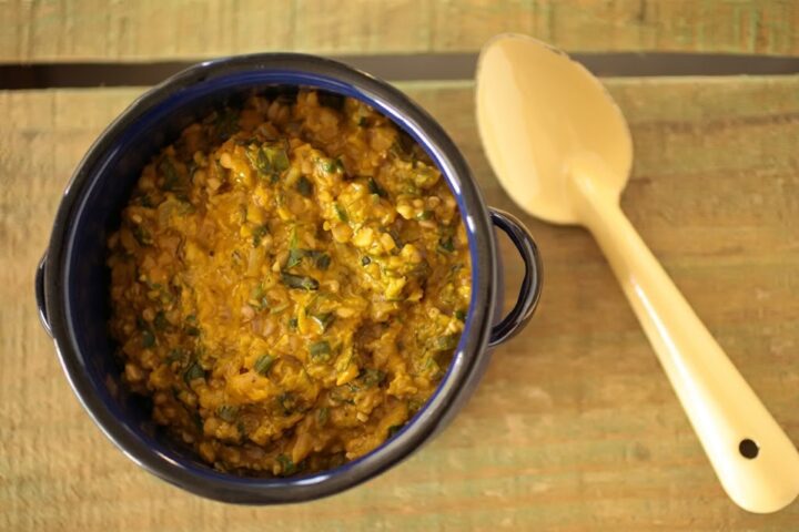 Mês do caruru: aprenda a fazer uma versão vegana do clássico da culinária baiana