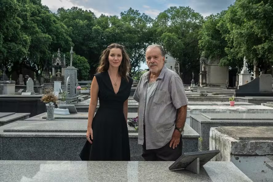 ‘Quem ama cuida’: Francesca revela segredo do passado em conversa com Otoniel