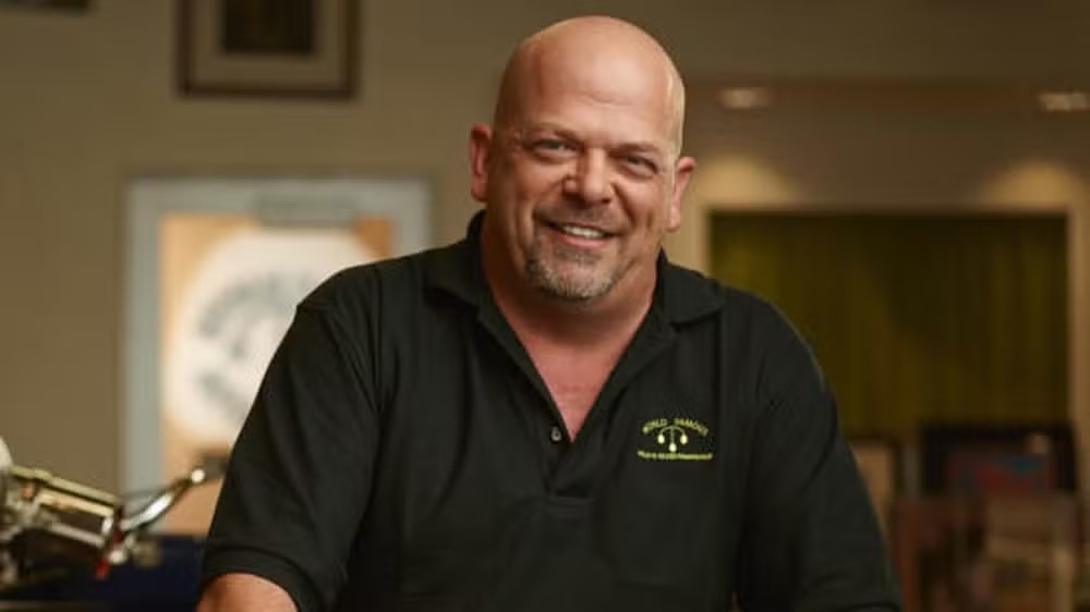 Aos 61 anos, astro de reality show passa por cirurgia cardíaca de emergência