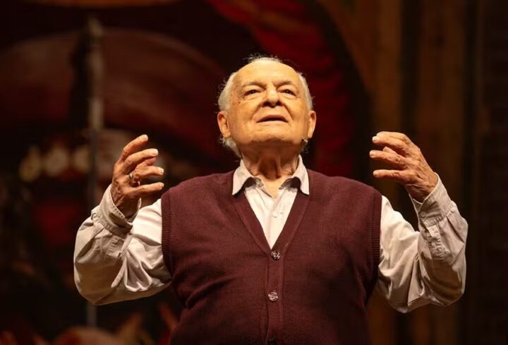 Aos 93 anos, Othon Bastos retorna ao Rio estrelando peça ‘Não Me Entrego, Não!’