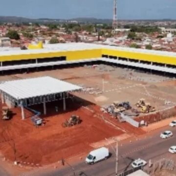 10 anos surpreender o país no Brasileirão, time vê estádio virar supermercado
