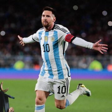 Messi é convocado pela Argentina para jogo de despedida da seleção