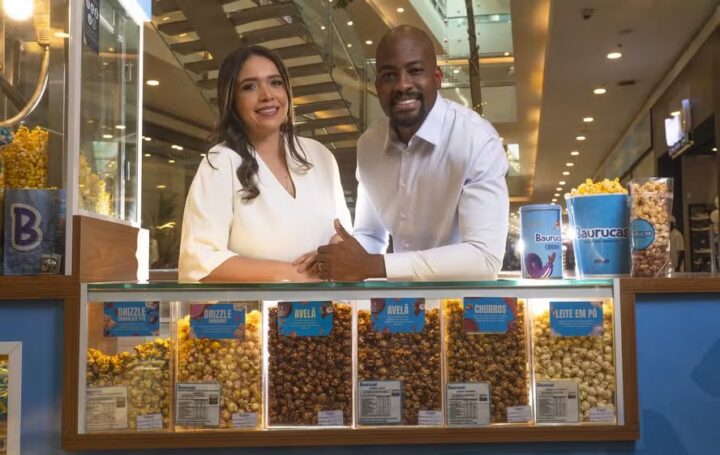 Após investir R$ 1,7 mil em carrinho de pipoca, casal transforma negócio em uma rede com 45 unidades e hoje fatura R$ 26 milhões por ano