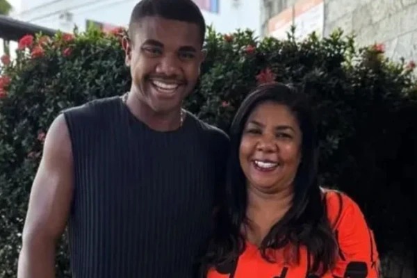 Mãe de Davi Brito desabafa sobre postura de médicos: ‘Só passam exames caros para mim’