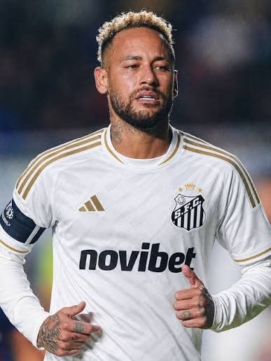 Santos encaminha acerto de contrato e será patrocinado pela Adidas a partir de 2028