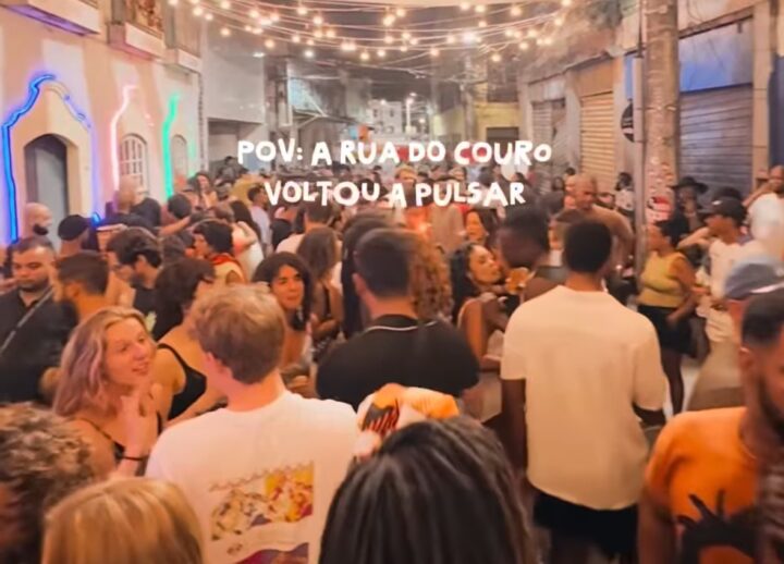 O Côro Comeu: Rua do Couro fica lotada em Salvador durante show do Ministéreo Público