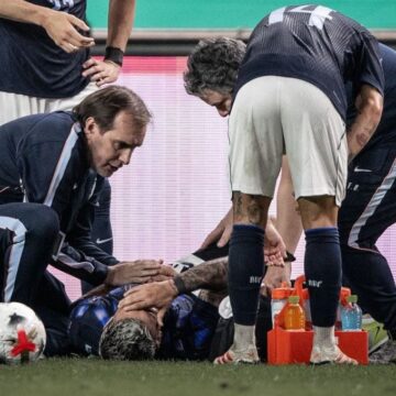 Arrascaeta sofre fratura e tem indicação de cirurgia; Flamengo aguarda reavaliação