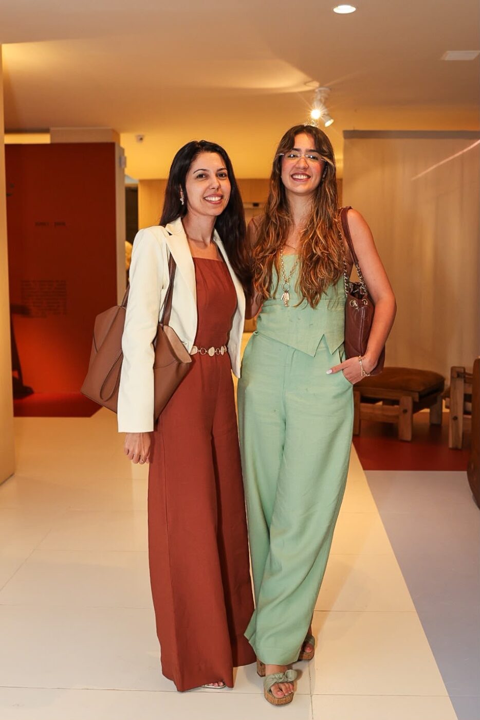 Renata Osterne e Karen Costamillan