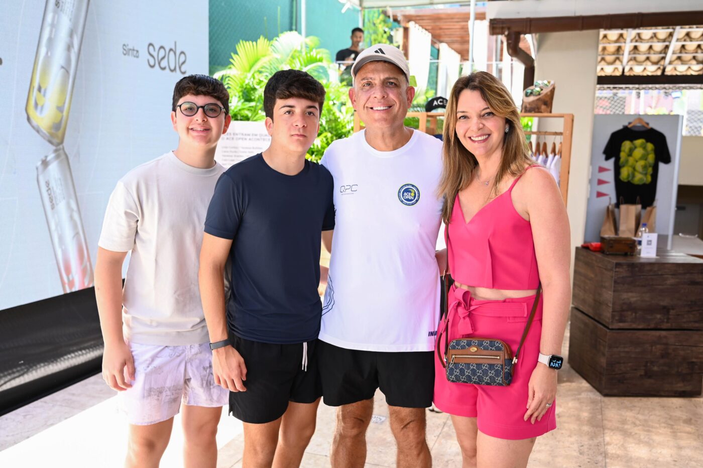 Pedro, Hugo, Hugo e Nanci Ramos