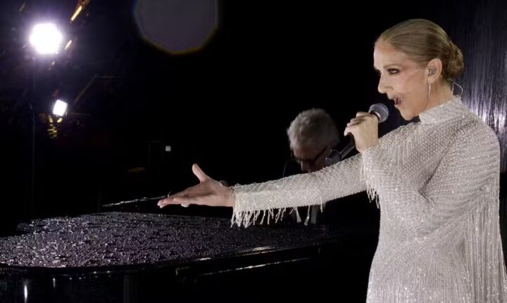 Após seis anos longe dos palcos, Céline Dion inicia série de shows em Paris neste sábado (12)