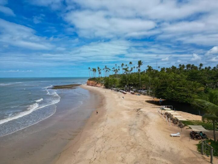 World Cleanup Day: praias baianas recebem mutirões de limpeza neste sábado