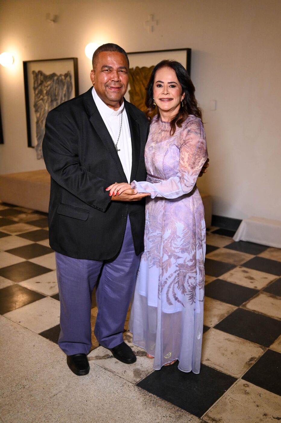 Padre Lázaro Muniz e Magali Santana