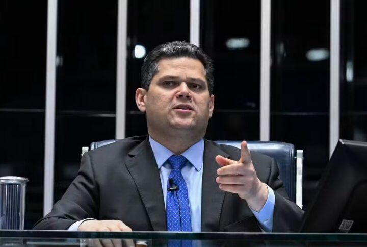 Presidente do Senado indica que a votação da PEC que acaba com escala 6×1 só acontecerá depois das eleições