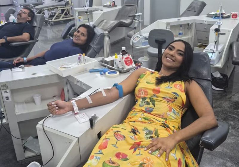 Mulher troca presentes de aniversário por doações de sangue e reúne 60 pessoas