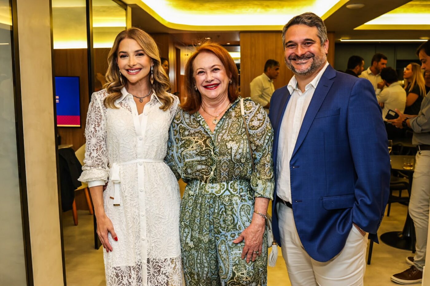 Thais Marcolini, Verena Gomes e César Murilo