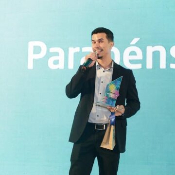 Estagiário baiano premiado cria plataforma de Libras com inteligência artificial