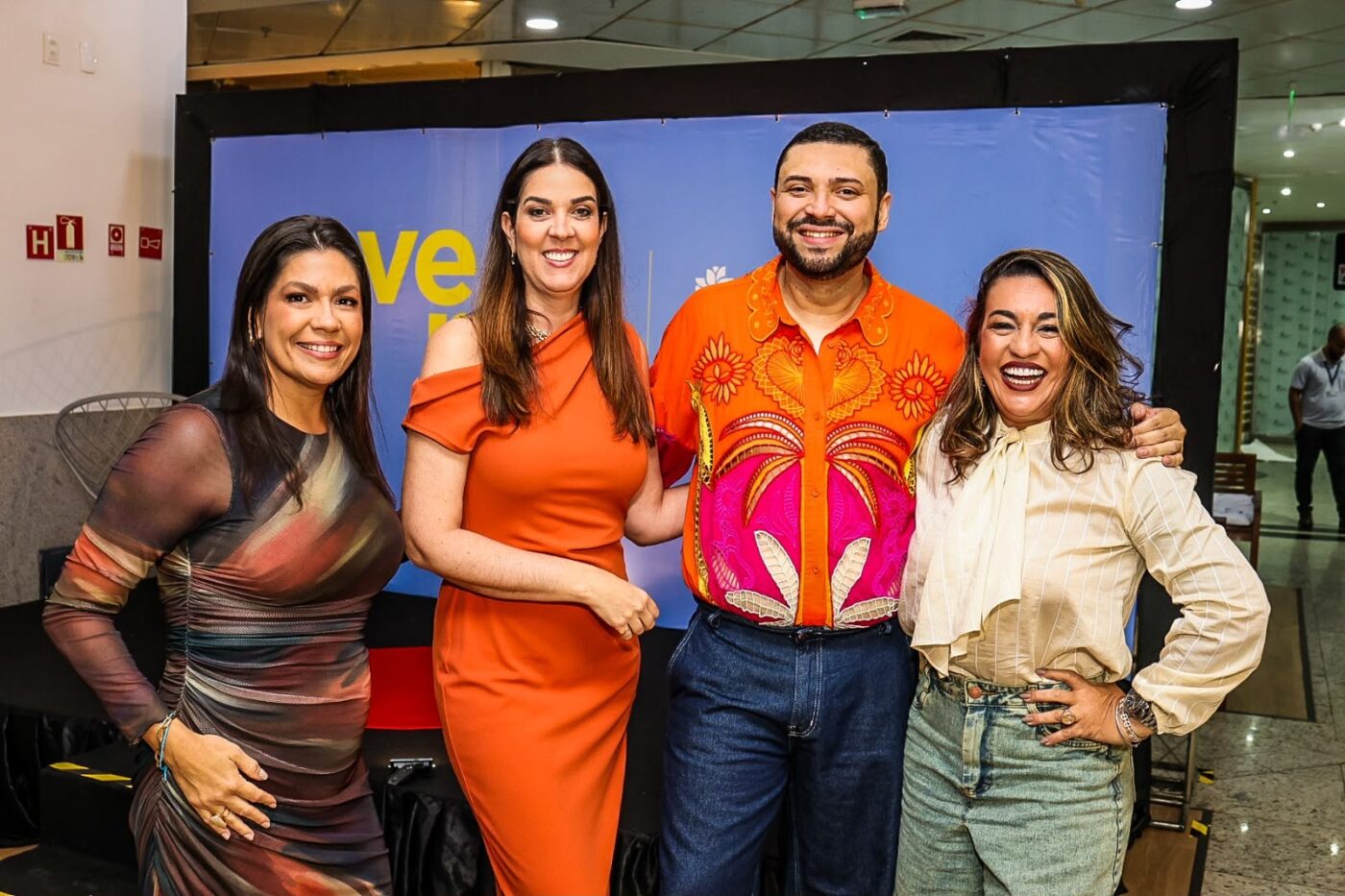 Luciana Coelho, Thaís Leal, Alê Reis e July Lopes