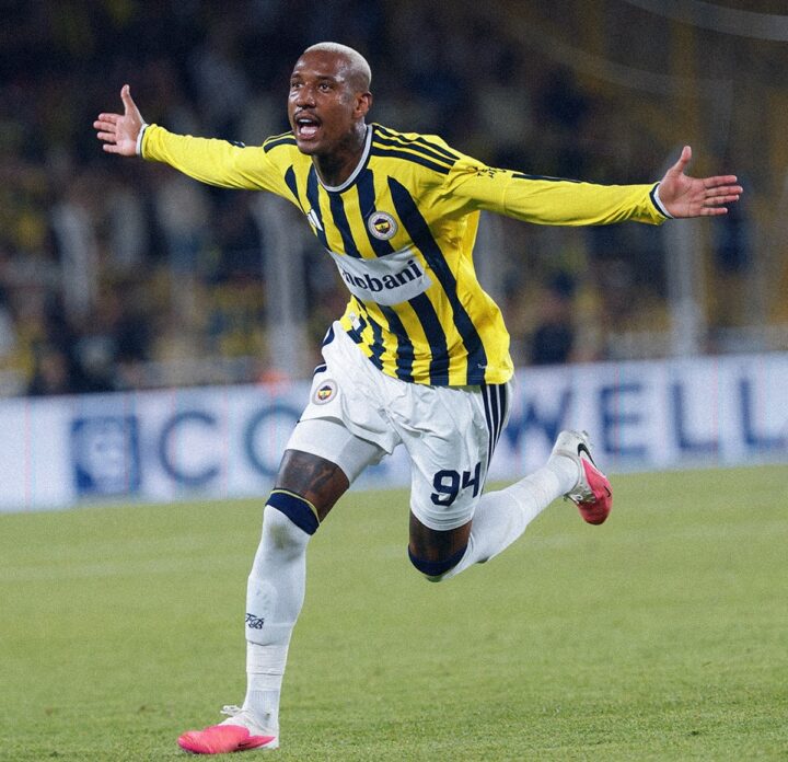 Anderson Talisca deixa o Fenerbahçe e acerta com clube dos Emirados Árabes