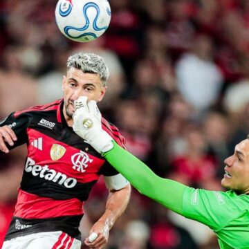 Análise: Flamengo perde controle no meio, sofre com transições do Del Valle e avança graças a Arrascaeta