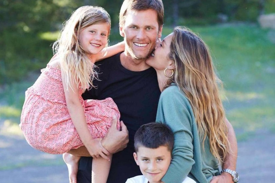 Nova biografia de Tom Brady aponta divórcio com Gisele Bündchen como ‘maior erro da sua carreira’