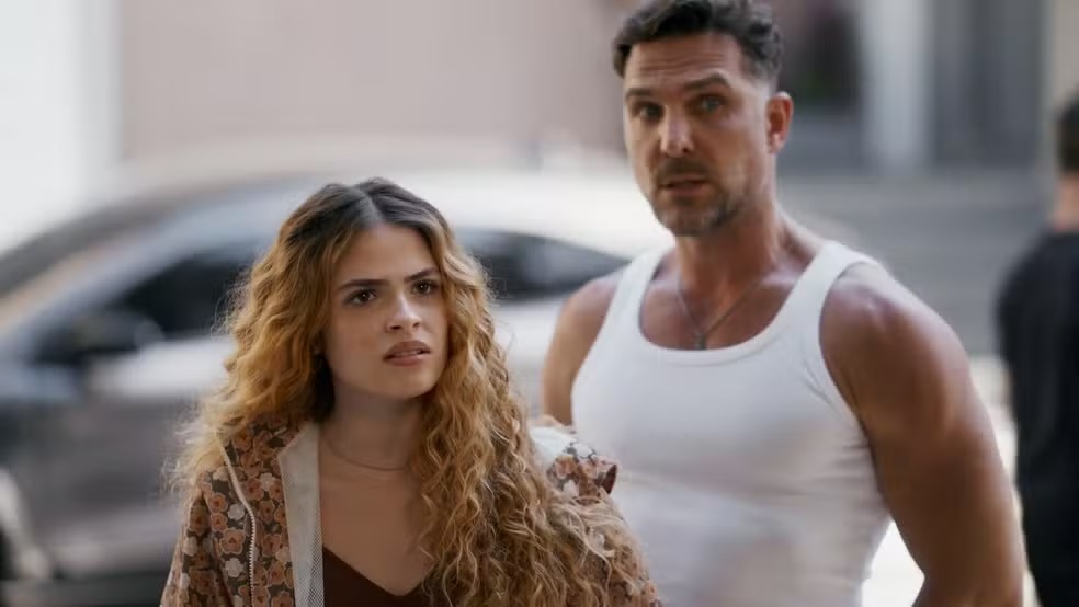 Quem Ama Cuida: Carol descobre romance de Dora e André