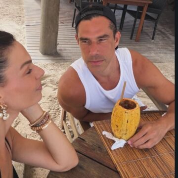 Isis Valverde e Marcus Buaiz aproveitam dias de folga em Itacaré