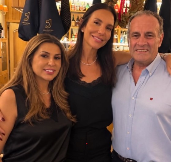 Ivete Sangalo aproveita passagem por Portugal para visitar tradicional restaurante na região de Cascais