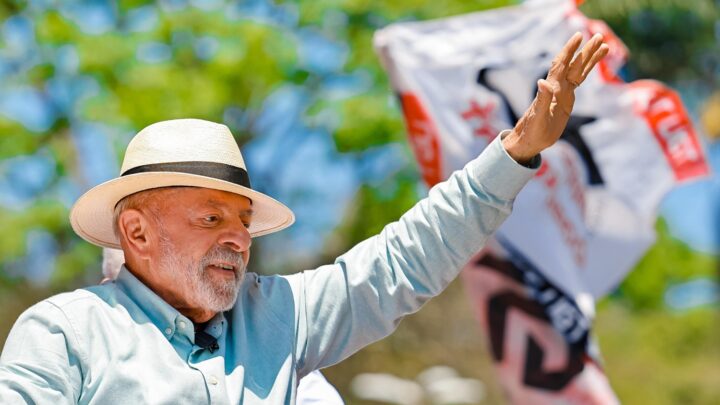 Lula altera agenda e transfere caminhada de Feira de Santana para Salvador na próxima terça