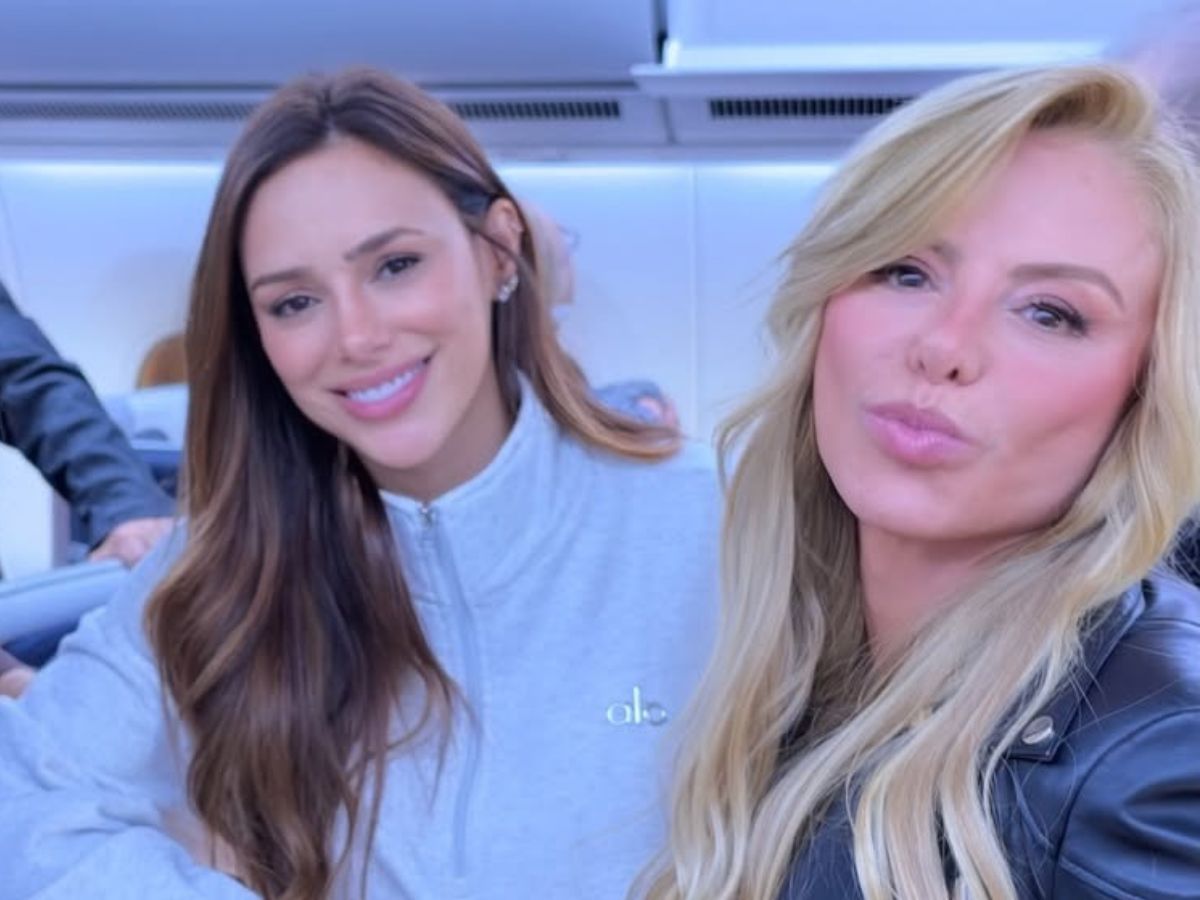 Bruna Biancardi e Poliana Rocha posam juntas durante viagem para Paris; veja