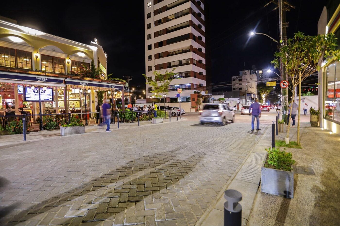 Rua Guillard Muniz, na Pituba, passa por revitalização após investimento de R$ 2,65 milhões; veja como ficou