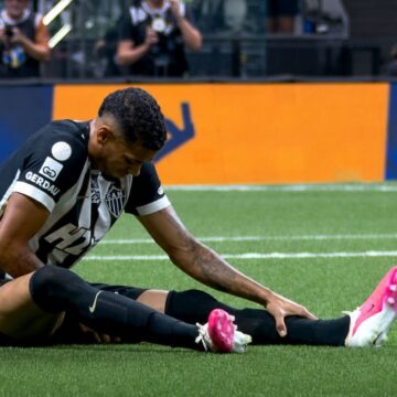 Ruan se machuca em nova disputa com Kaio Jorge e deixa Atlético-MG x Cruzeiro na Copa do Brasil