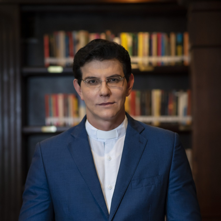 Padre Reginaldo Manzotti vai se apresentar em evento católico em Salvador