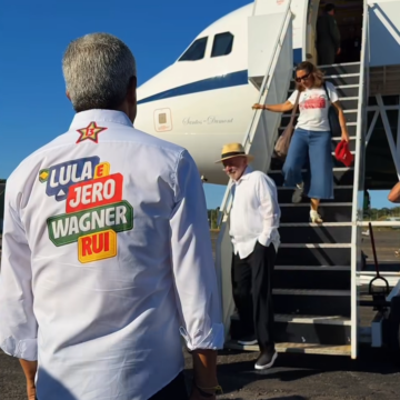 Lula desembarca em Salvador para último ato de campanha na Bahia antes do 1º turno