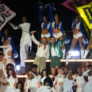 Pedro Sampaio e Ricky Martin agitam Maracanã com show no intervalo do primeiro jogo da NFL no Rio