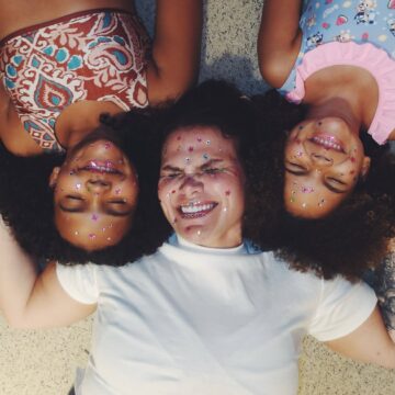 Thais Carla registra boletim de ocorrência em Salvador após filhas sofrerem racismo