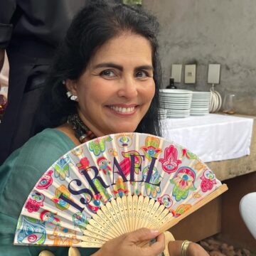 Thereza Collor celebra aniversário nesta segunda-feira e recebe homenagens nas redes sociais
