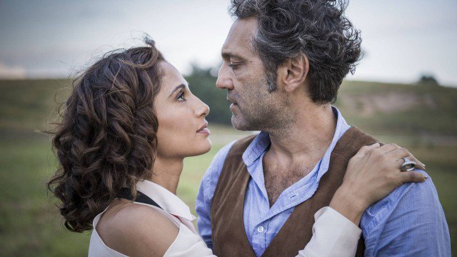 Camila Pitanga homenageia viúva de Domingos Montagner 10 anos após morte do ator: ‘Você é puro amor’