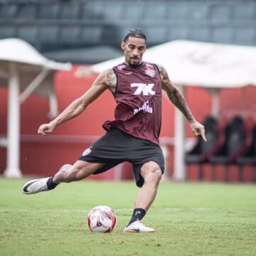 Vitória é punido pela Fifa com novo transfer ban por dívida de compra de Fabri