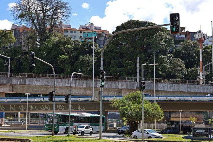 Serviço em Salvador libera imagens do trânsito em tempo real em oito pontos e supera 123 mil acessos