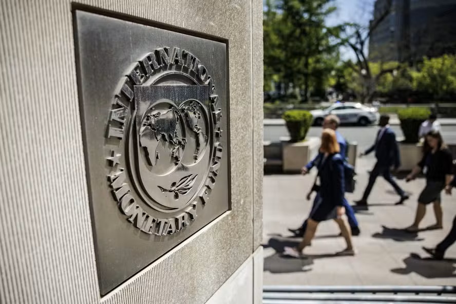 Brasil deve voltar ao top 8 das maiores economias do mundo em 2027, prevê FMI