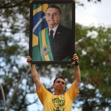 Flávio Bolsonaro avança no Nordeste e supera votação de Jair em 2018 e 2022