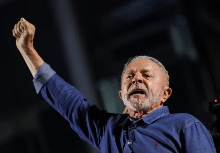 Dias após vitória eleitoral, Lula completa 81 anos e publica vídeo de agradecimento a Deus e ao povo brasileiro