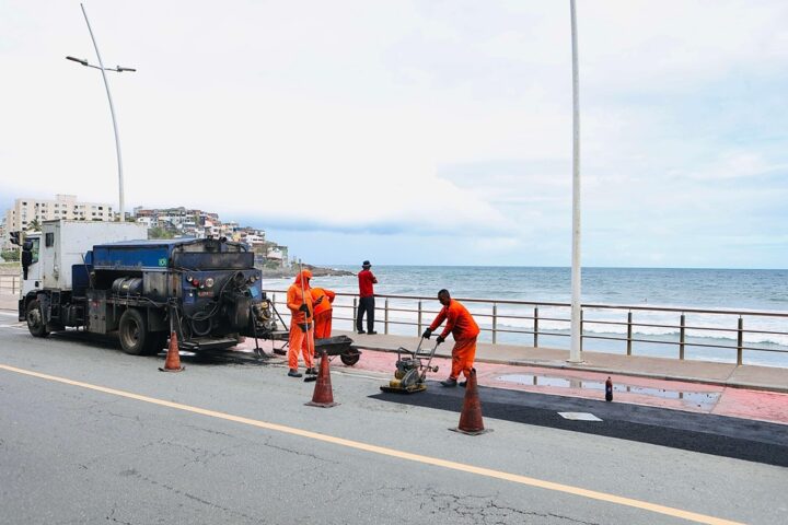Salvador aplica 142 mil toneladas de asfalto em ruas e avenidas entre janeiro e setembro